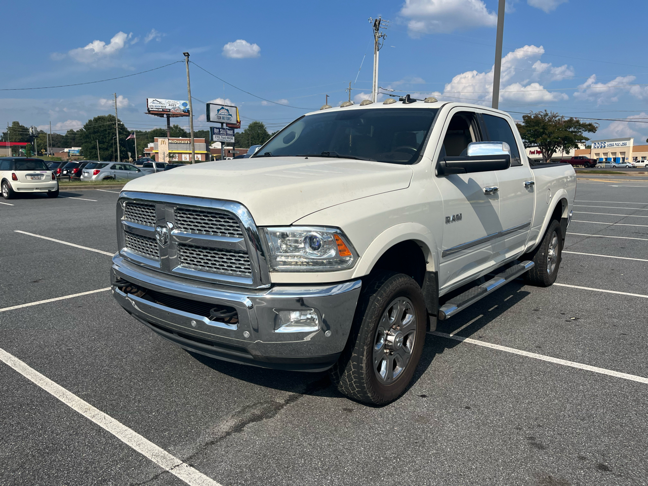 2016 Ram 2500 Laramie photo 2