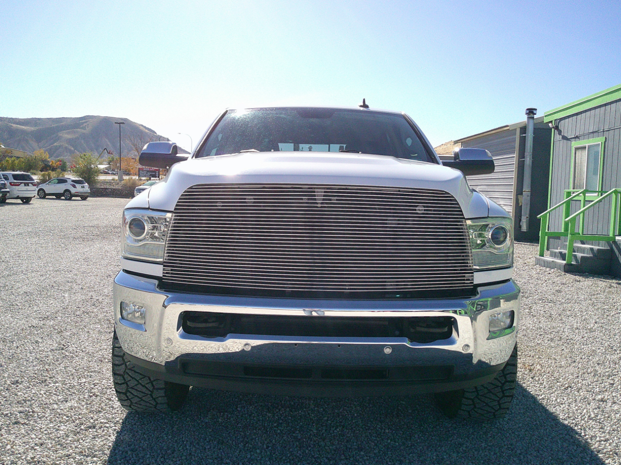 RAM 3500 Laramie Mega Cab 4WD 2017 RAM 3500 Laramie Mega Cab 4WD 2017