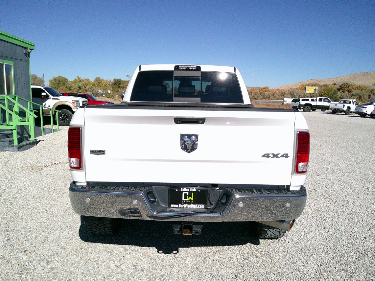 RAM 3500 Laramie Mega Cab 4WD 2017 RAM 3500 Laramie Mega Cab 4WD 2017