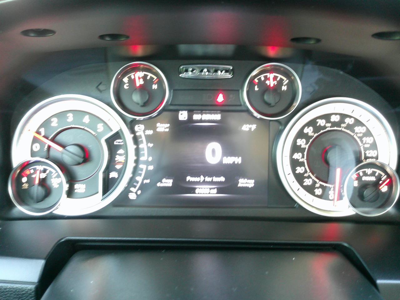 RAM 3500 Laramie Mega Cab 4WD 2017 RAM 3500 Laramie Mega Cab 4WD 2017