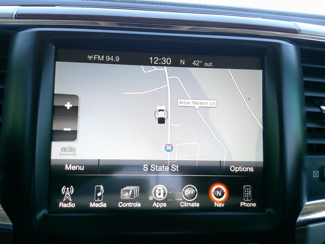 RAM 3500 Laramie Mega Cab 4WD 2017 RAM 3500 Laramie Mega Cab 4WD 2017