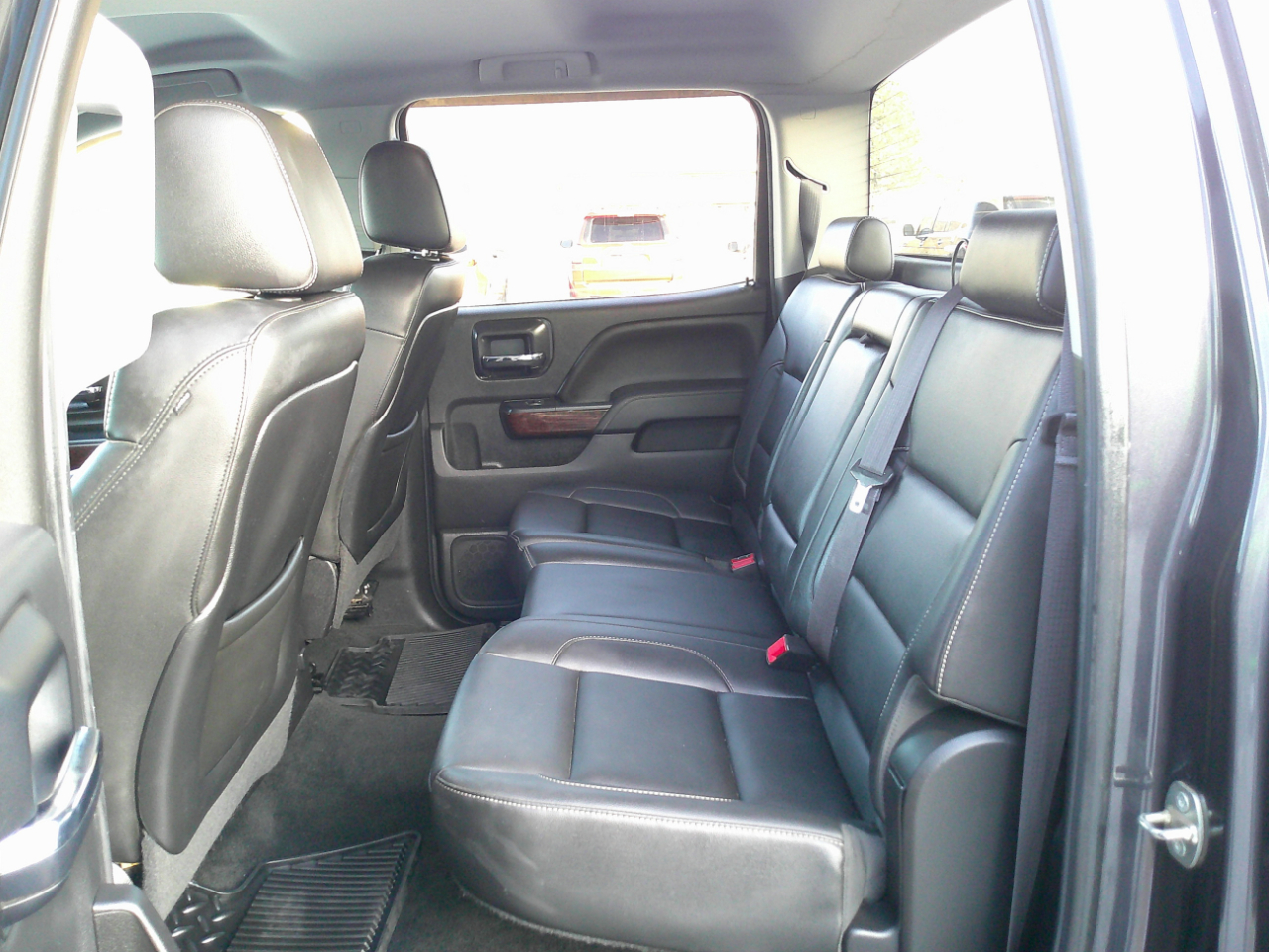 GMC Sierra 2500HD SLT Crew Cab 4WD 2015