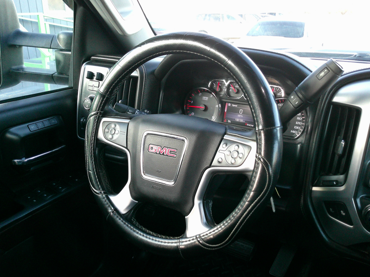 GMC Sierra 2500HD SLT Crew Cab 4WD 2015