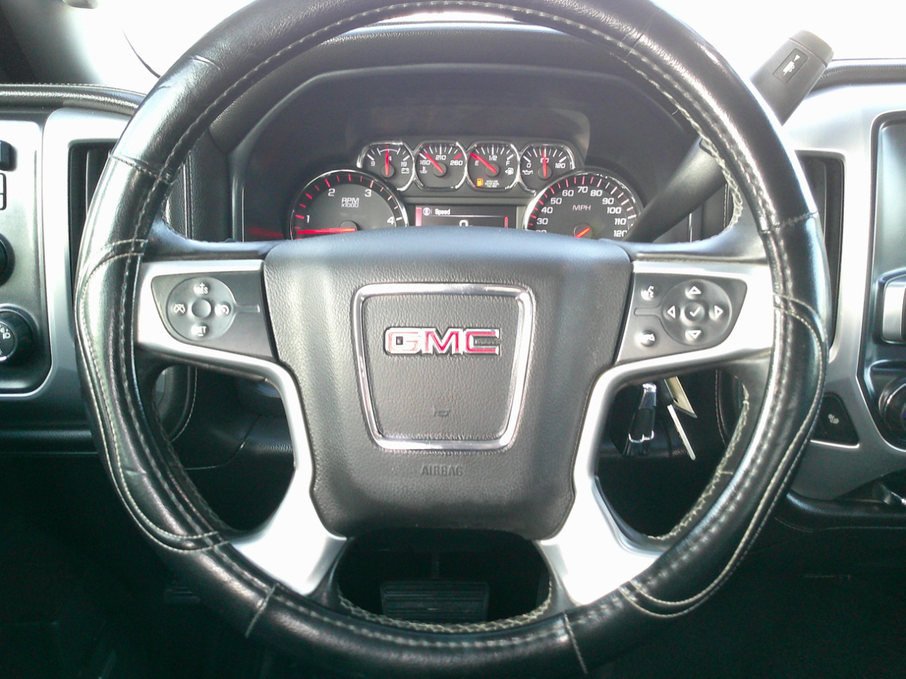 GMC Sierra 2500HD SLT Crew Cab 4WD 2015