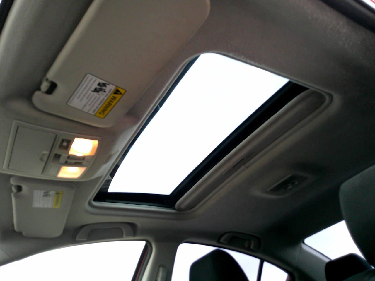 Mazda MAZDA3 s Sport 4-Door 2011