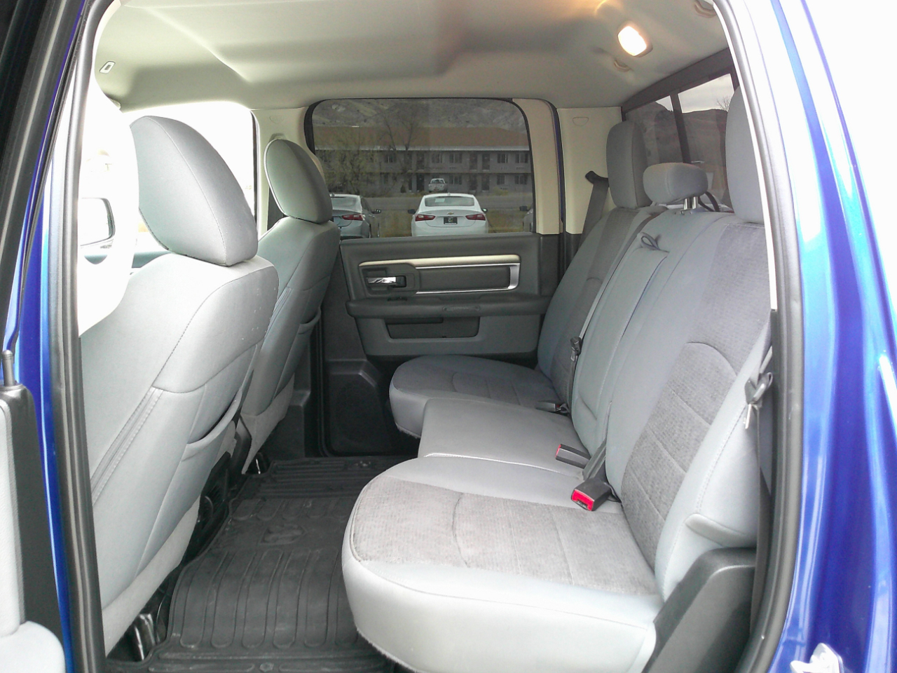 RAM 1500 Big Horn Crew Cab 4WD 2018