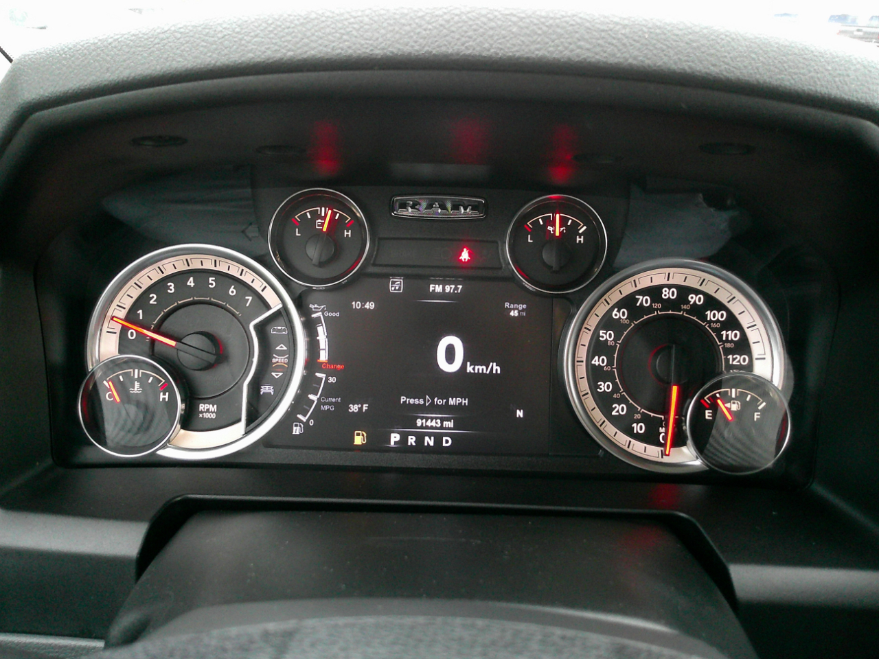 RAM 1500 Big Horn Crew Cab 4WD 2018