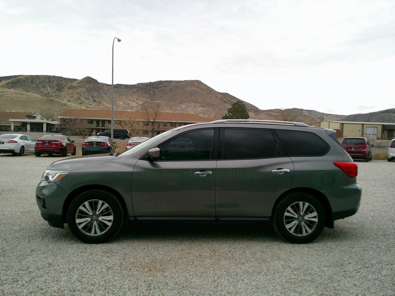 Nissan Pathfinder S 2WD 2019