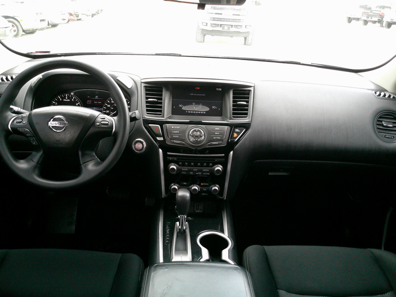 Nissan Pathfinder S 2WD 2019