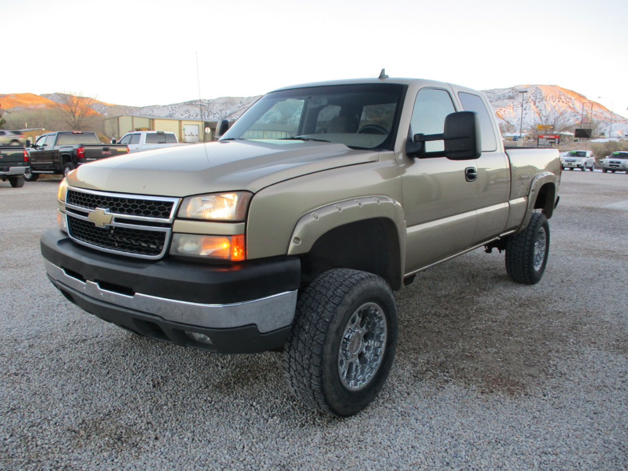 Chevrolet Silverado 2500HD Work Truck Ext. Cab Long Bed 4WD 2006