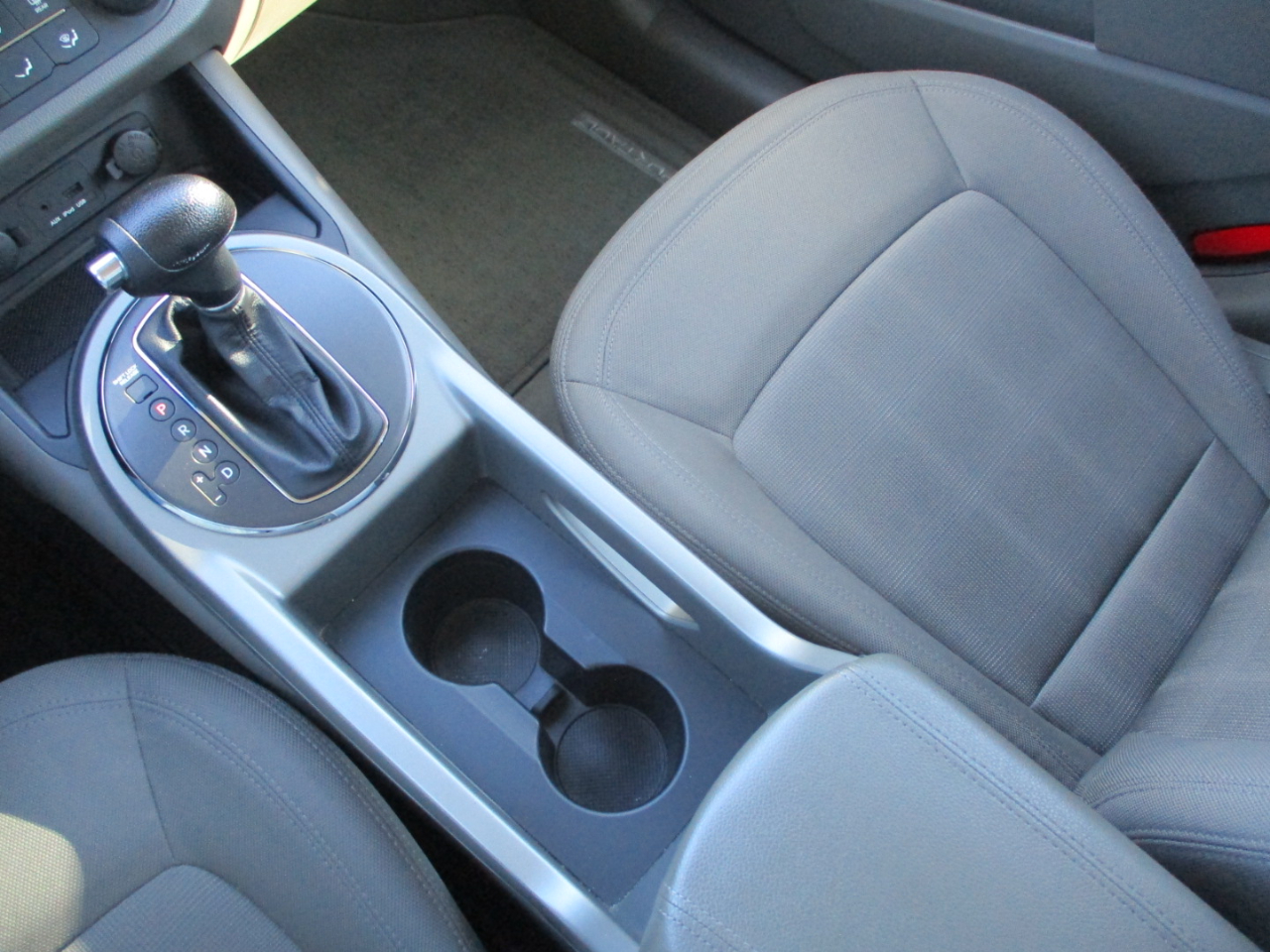 Kia Sportage LX FWD 2012