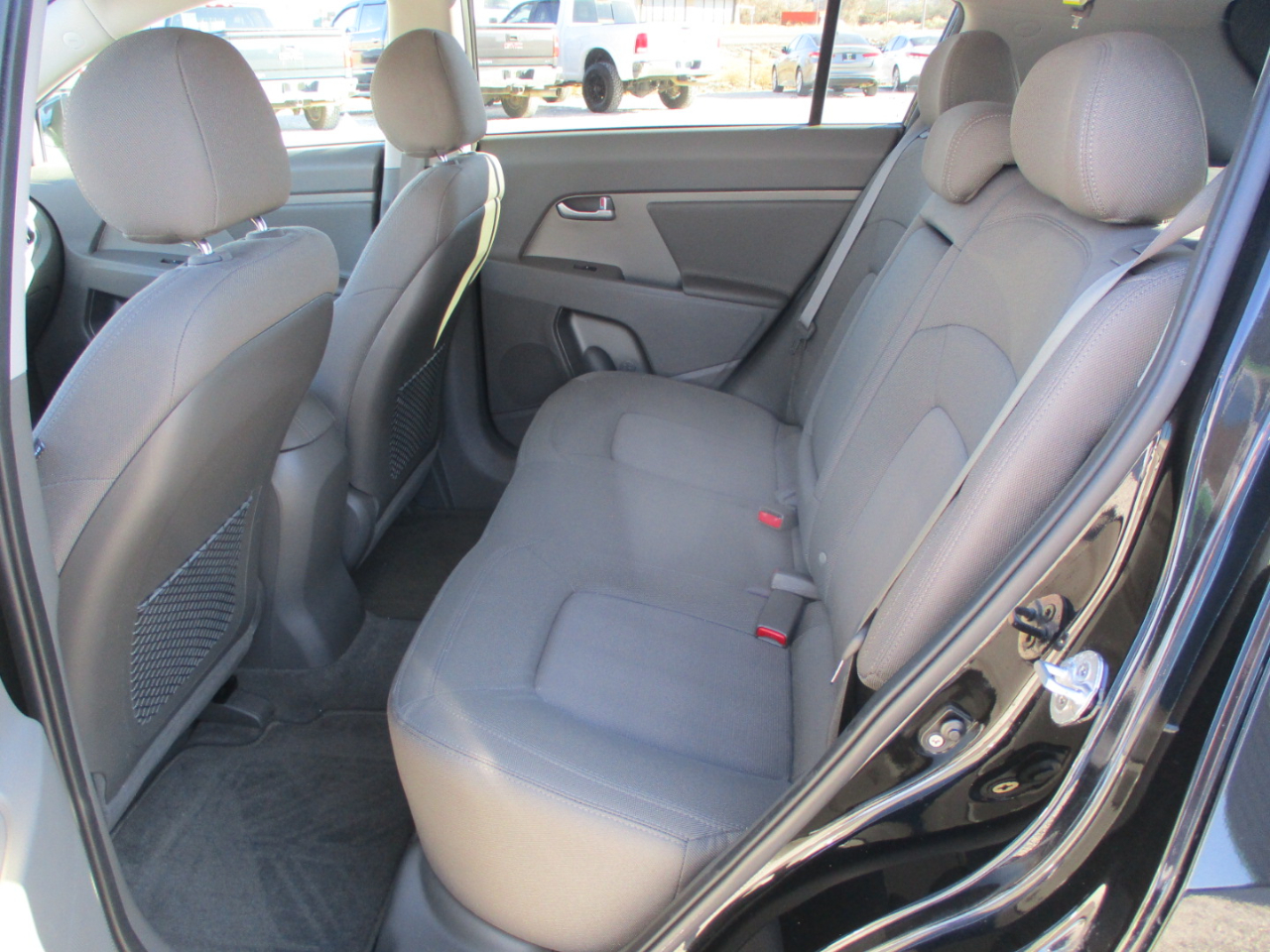 Kia Sportage LX FWD 2012