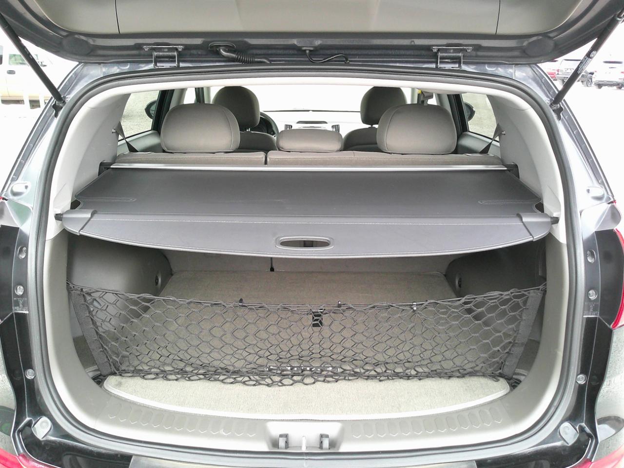 Kia Sportage LX FWD 2012