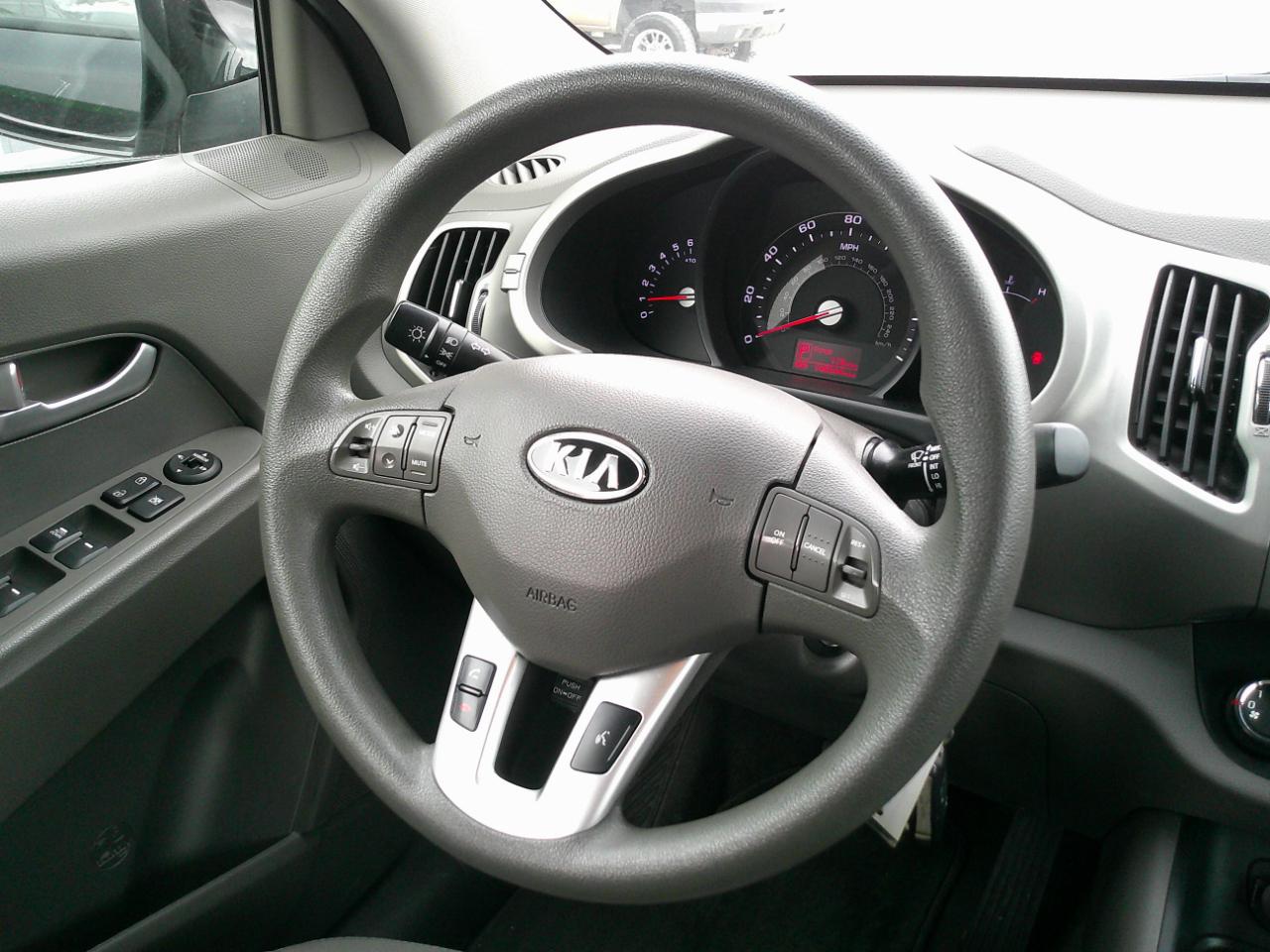 Kia Sportage LX FWD 2012