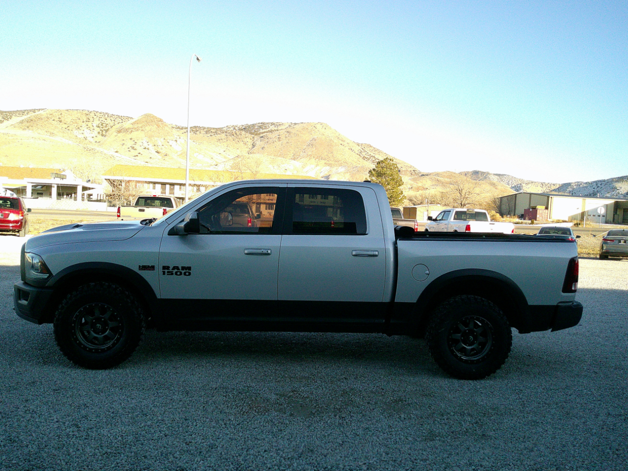 RAM 1500 Rebel Crew Cab SWB 4WD 2017