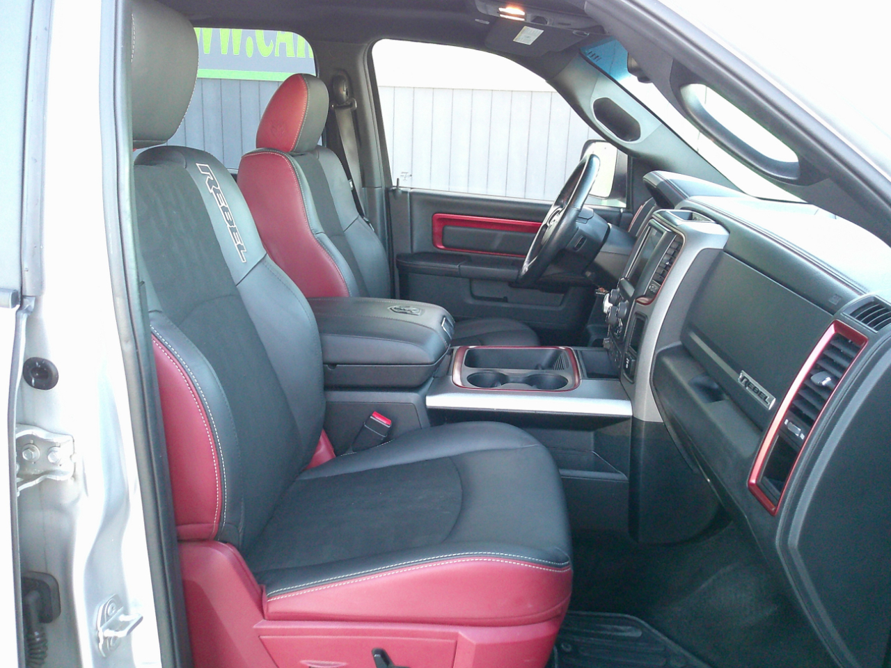 RAM 1500 Rebel Crew Cab SWB 4WD 2017