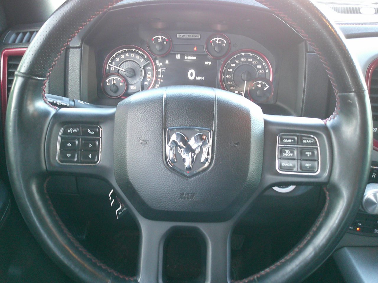 RAM 1500 Rebel Crew Cab SWB 4WD 2017