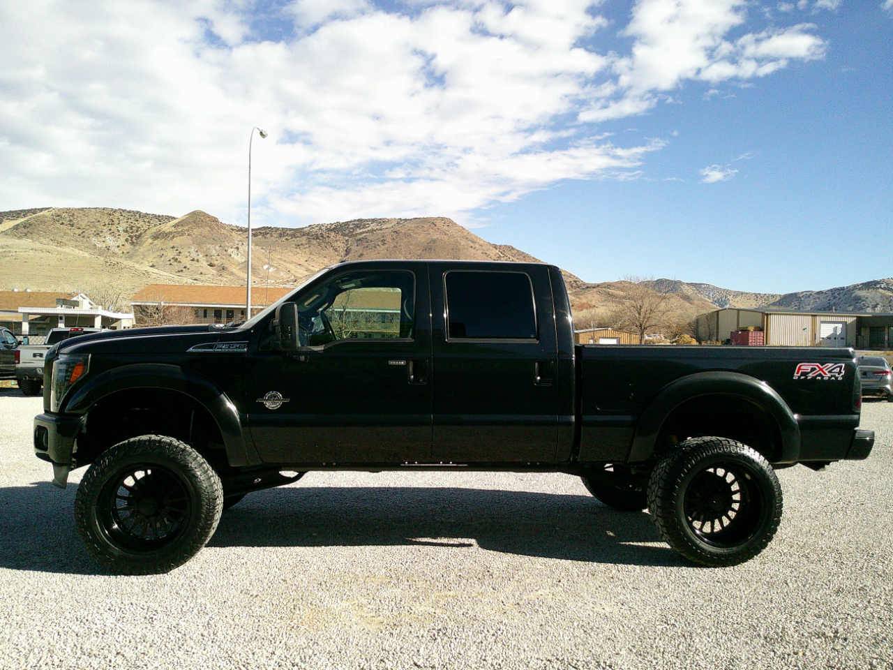 Ford F-350 SD Lariat Crew Cab 4WD 2013