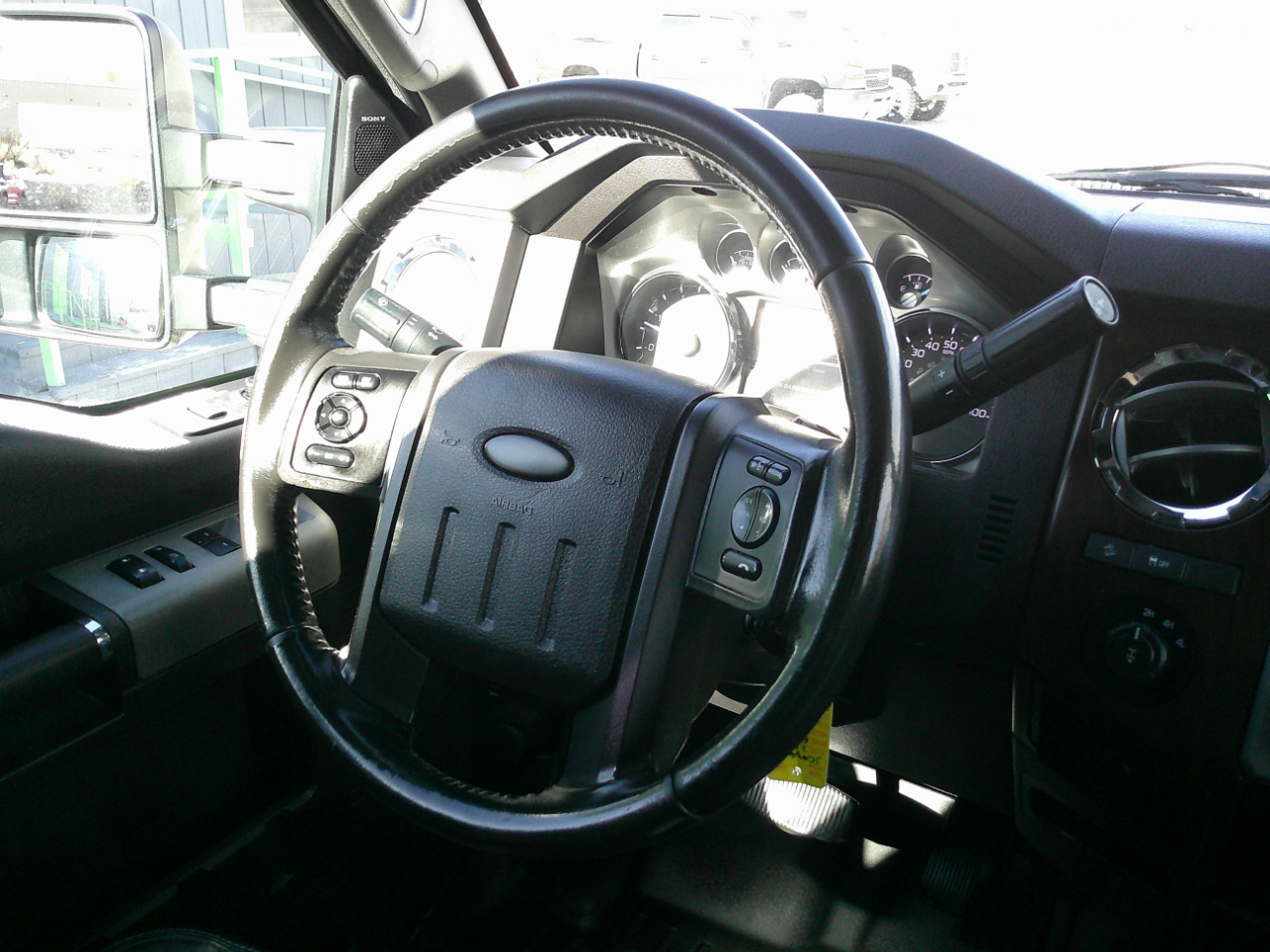 Ford F-350 SD Lariat Crew Cab 4WD 2013