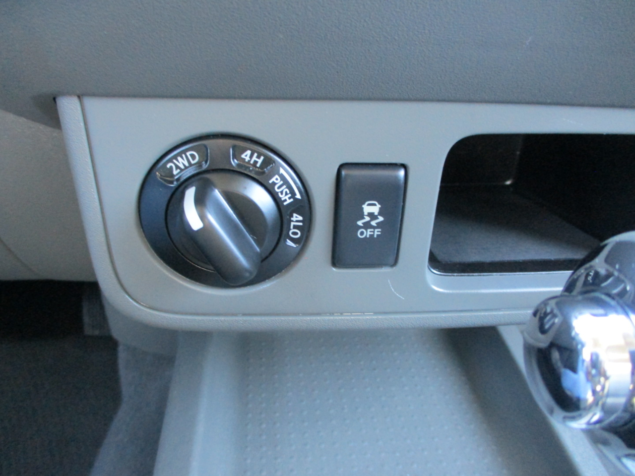 Nissan Frontier SV Crew Cab 4X4 V6 2019