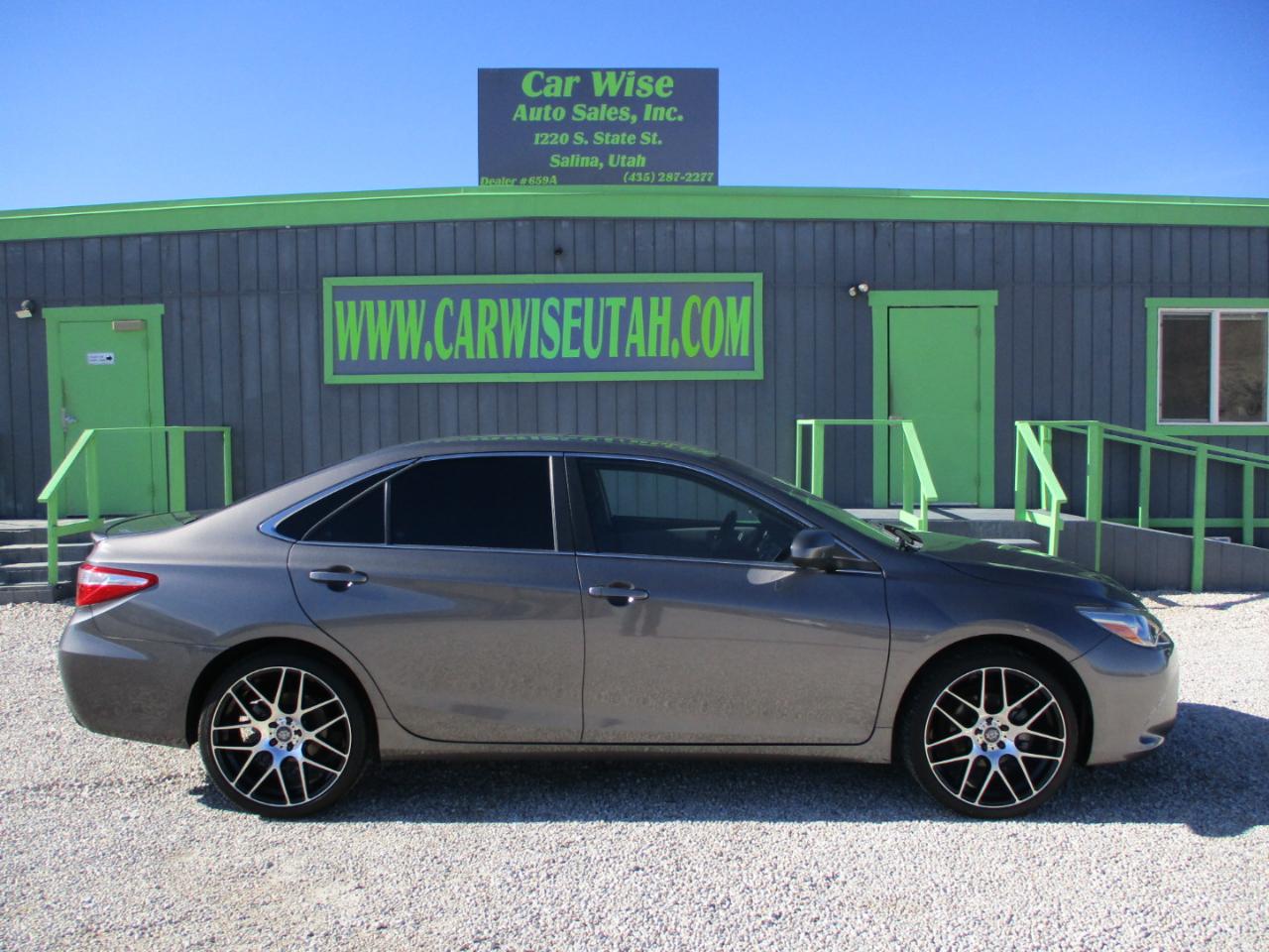 Toyota Camry SE 2017