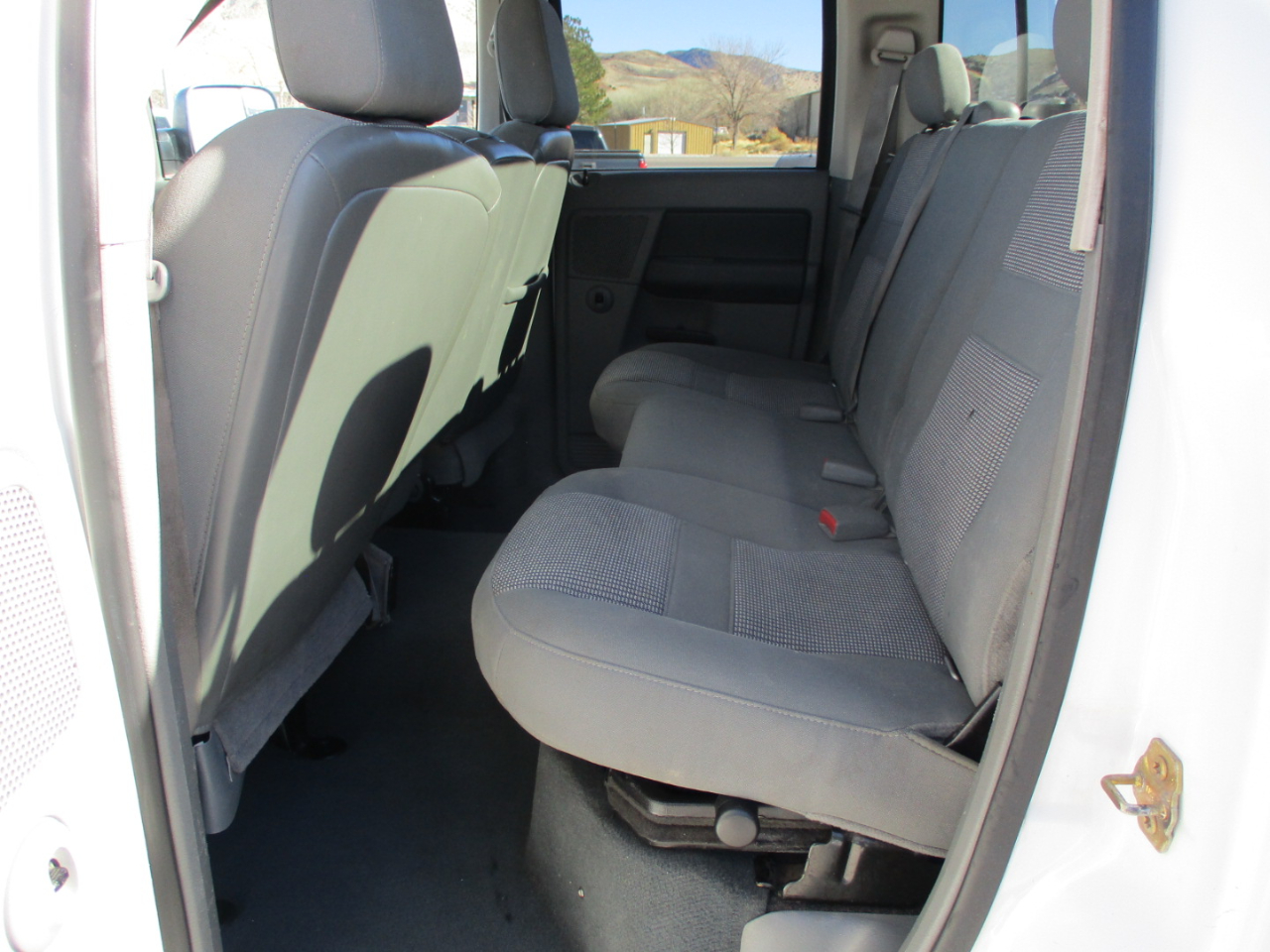 Dodge Ram 2500 Laramie Quad Cab 4WD 2007