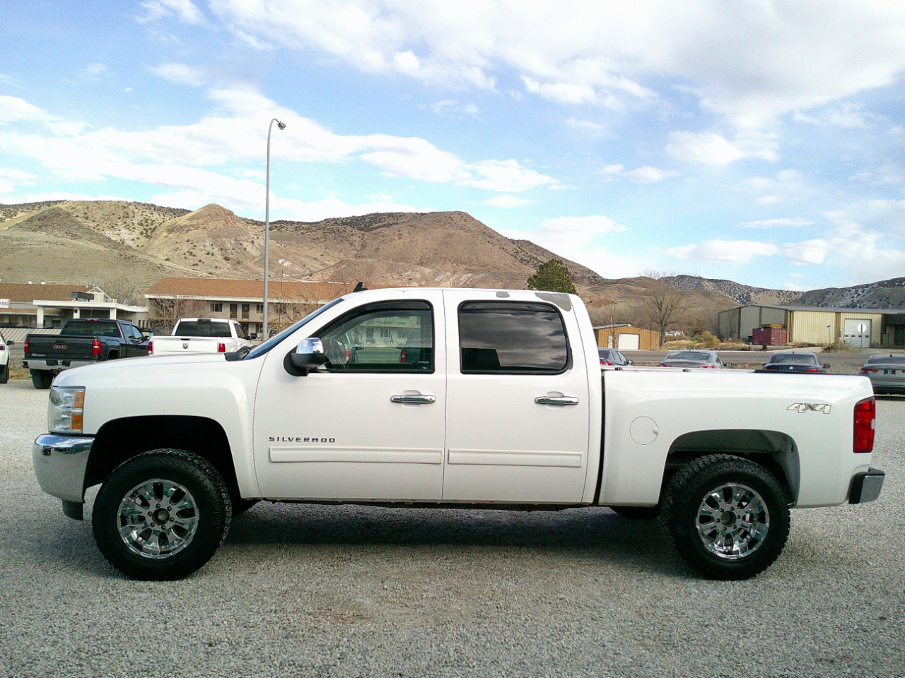 Chevrolet Silverado 1500 LT Crew Cab 4WD 2013