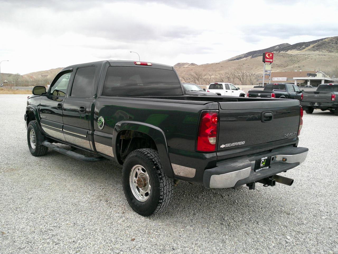 Chevrolet Silverado 2500HD LT Crew Cab 4WD 2005