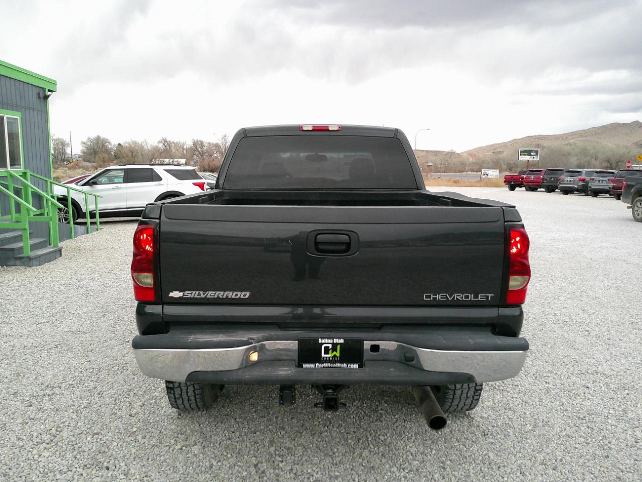 Chevrolet Silverado 2500HD LT Crew Cab 4WD 2005