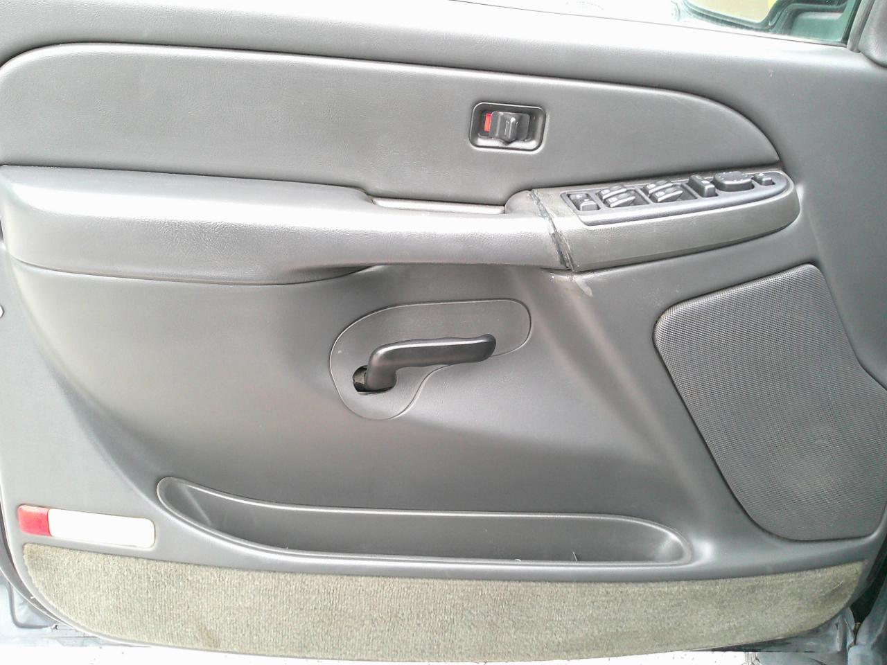 Chevrolet Silverado 2500HD LT Crew Cab 4WD 2005