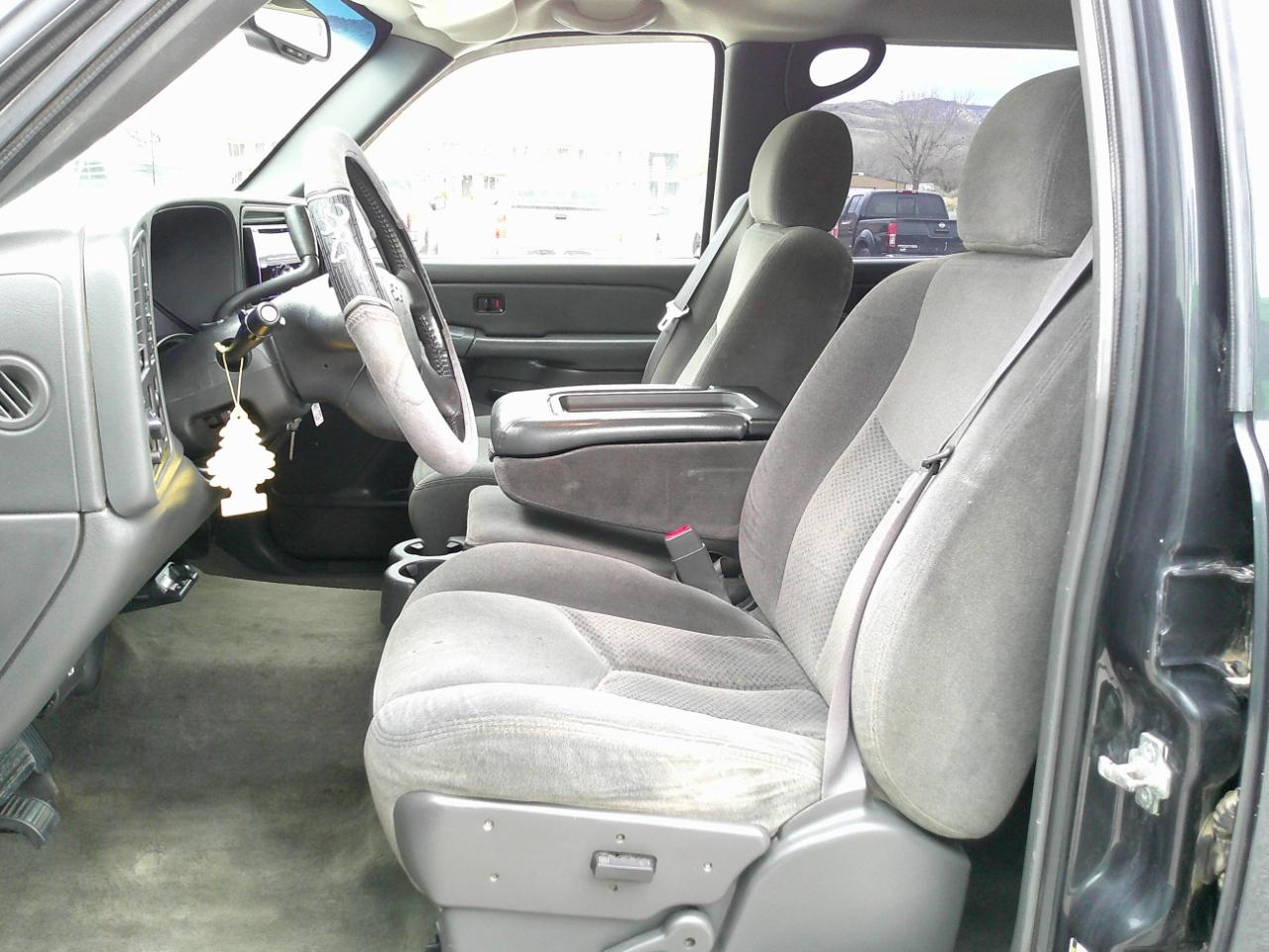 Chevrolet Silverado 2500HD LT Crew Cab 4WD 2005