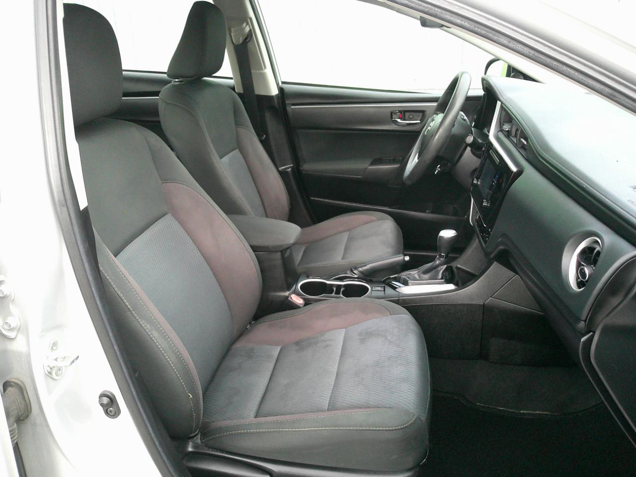 Toyota Corolla LE 2018