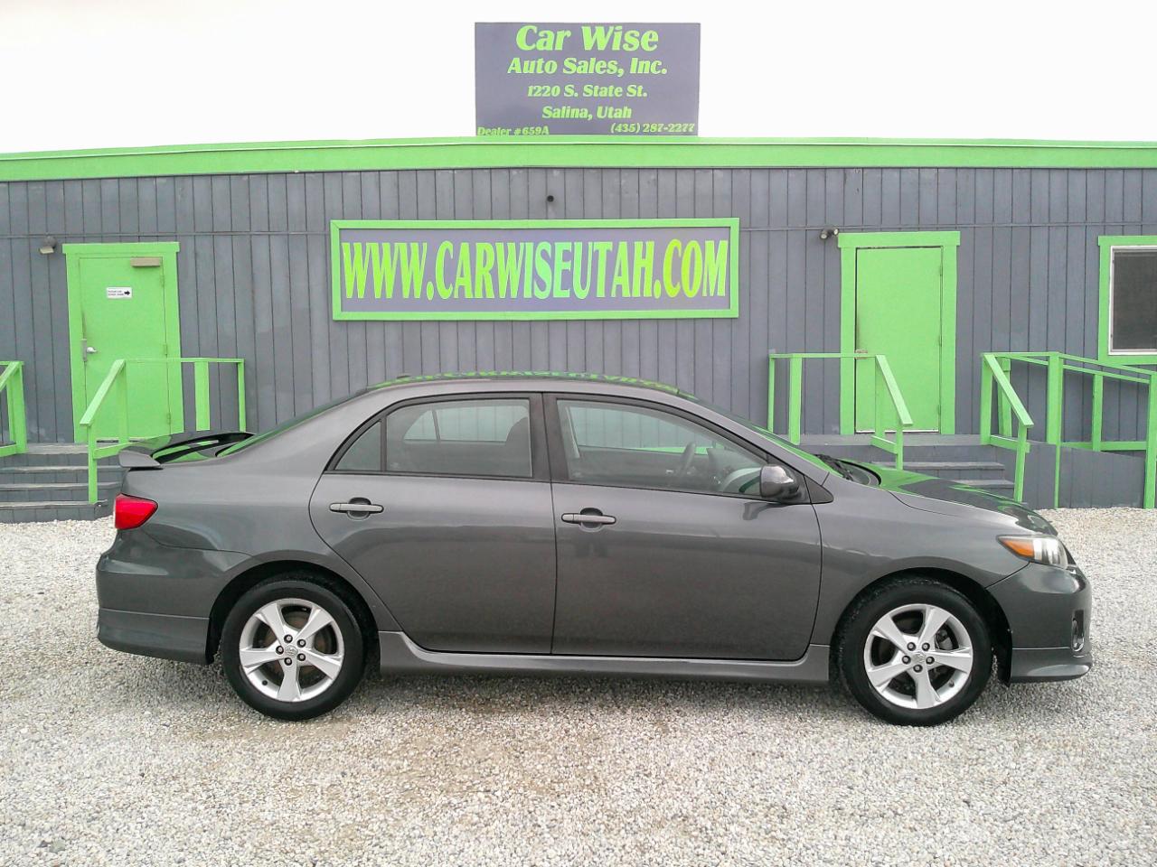 Toyota Corolla S 2011