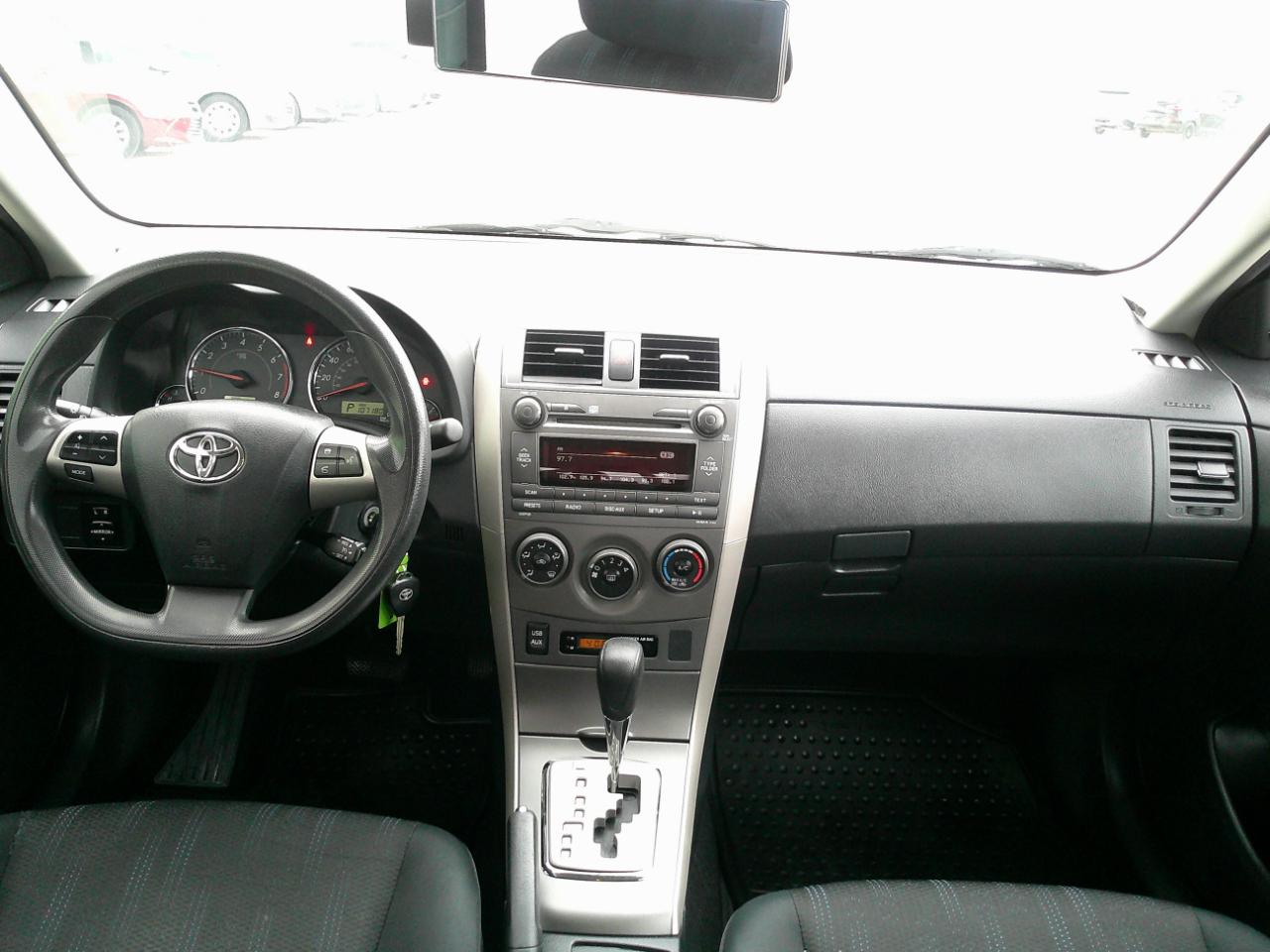 Toyota Corolla S 2011