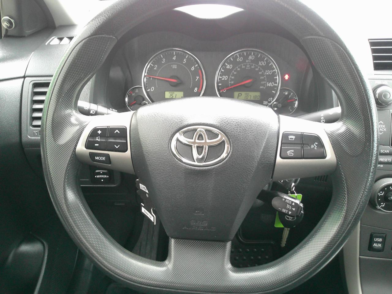 Toyota Corolla S 2011