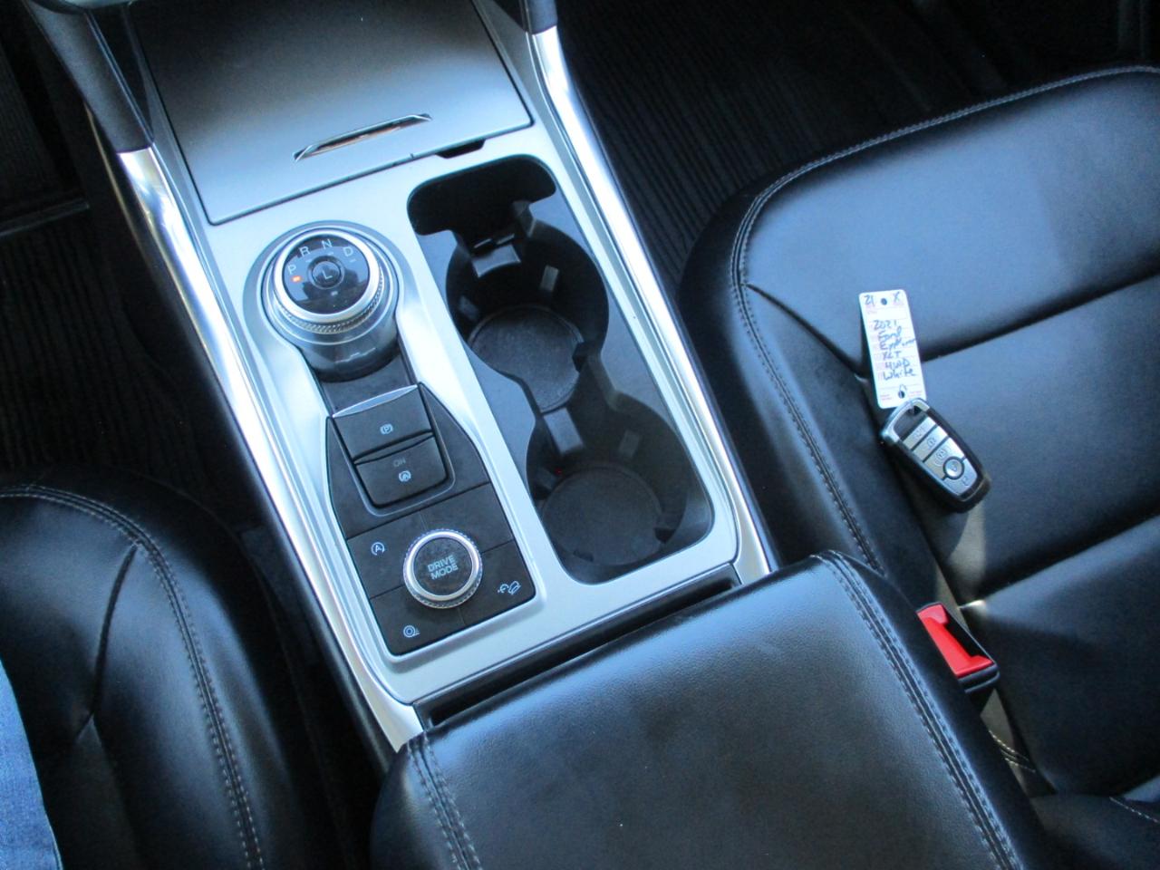 Ford Explorer XLT AWD 2021