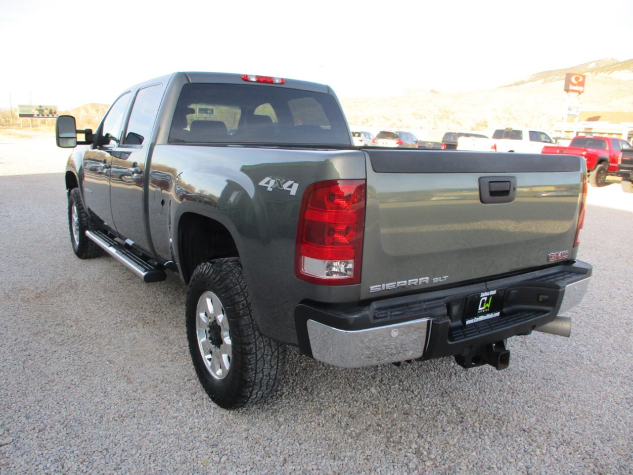 GMC Sierra 2500HD SLT Crew Cab 4WD 2011