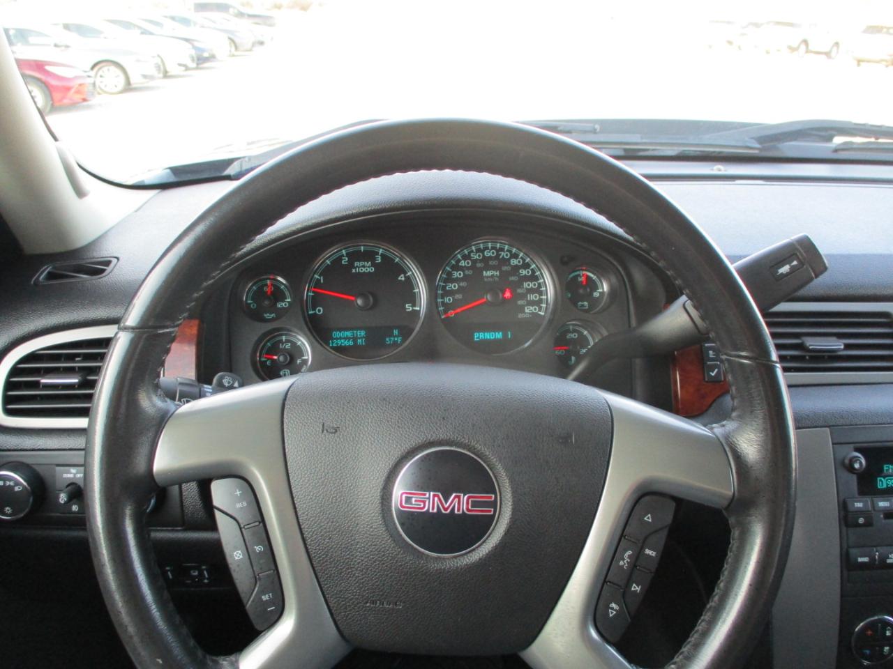 GMC Sierra 2500HD SLT Crew Cab 4WD 2011