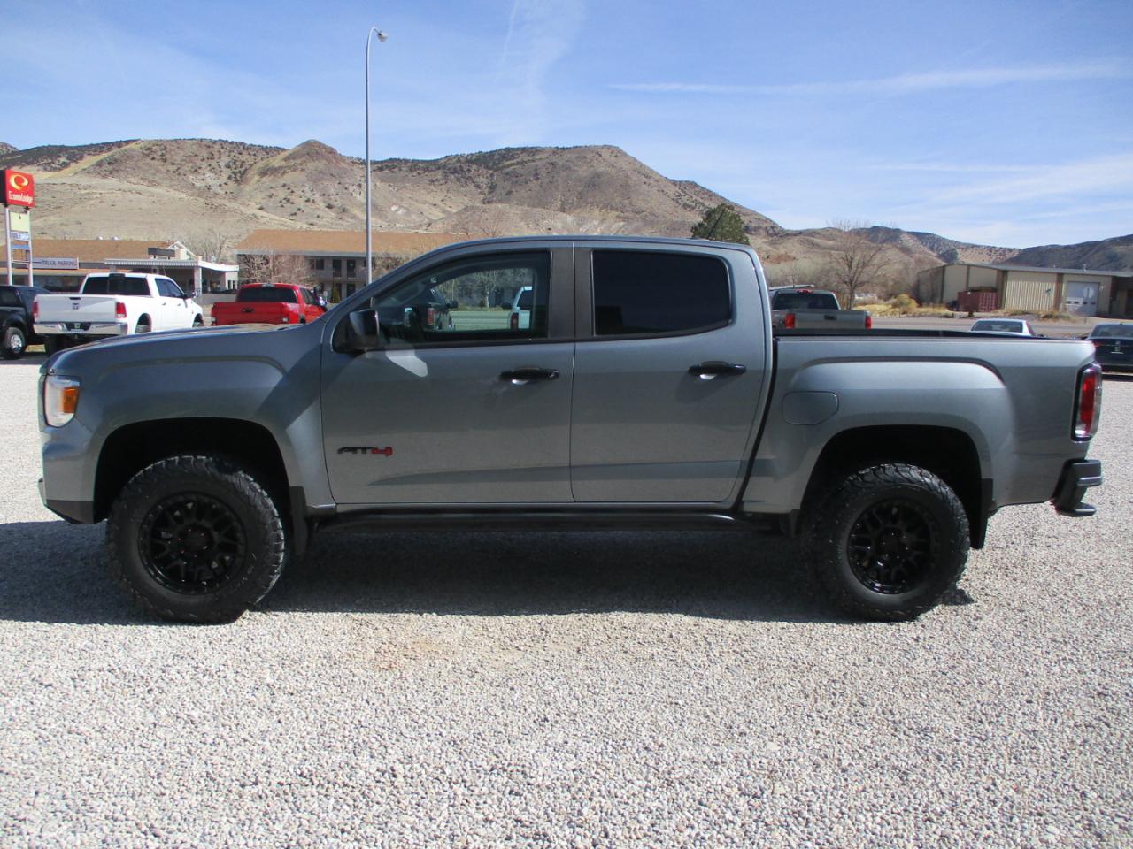 GMC Canyon AT4 Crew Cab w/Cloth 4WD 2022