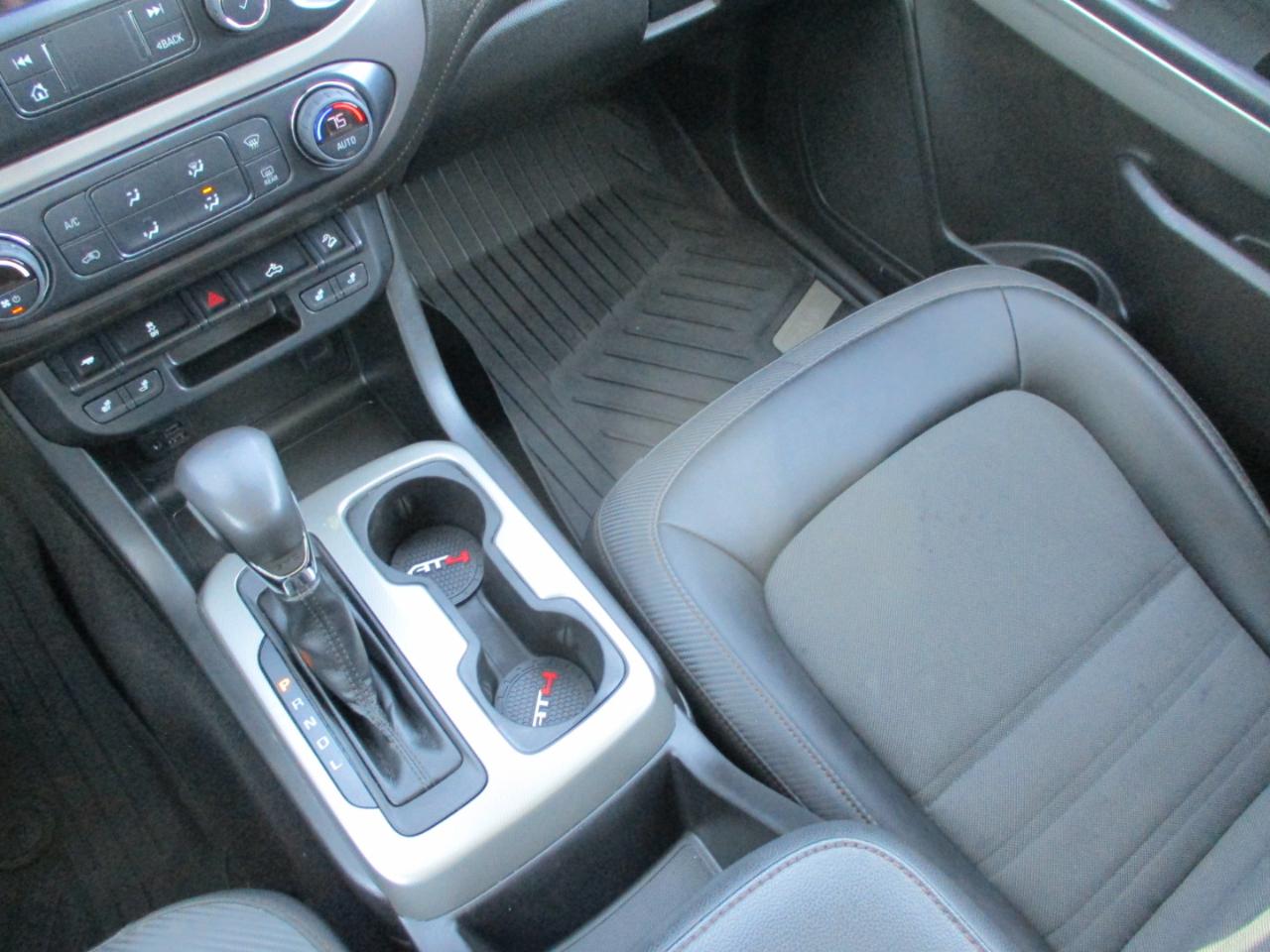 GMC Canyon AT4 Crew Cab w/Cloth 4WD 2022