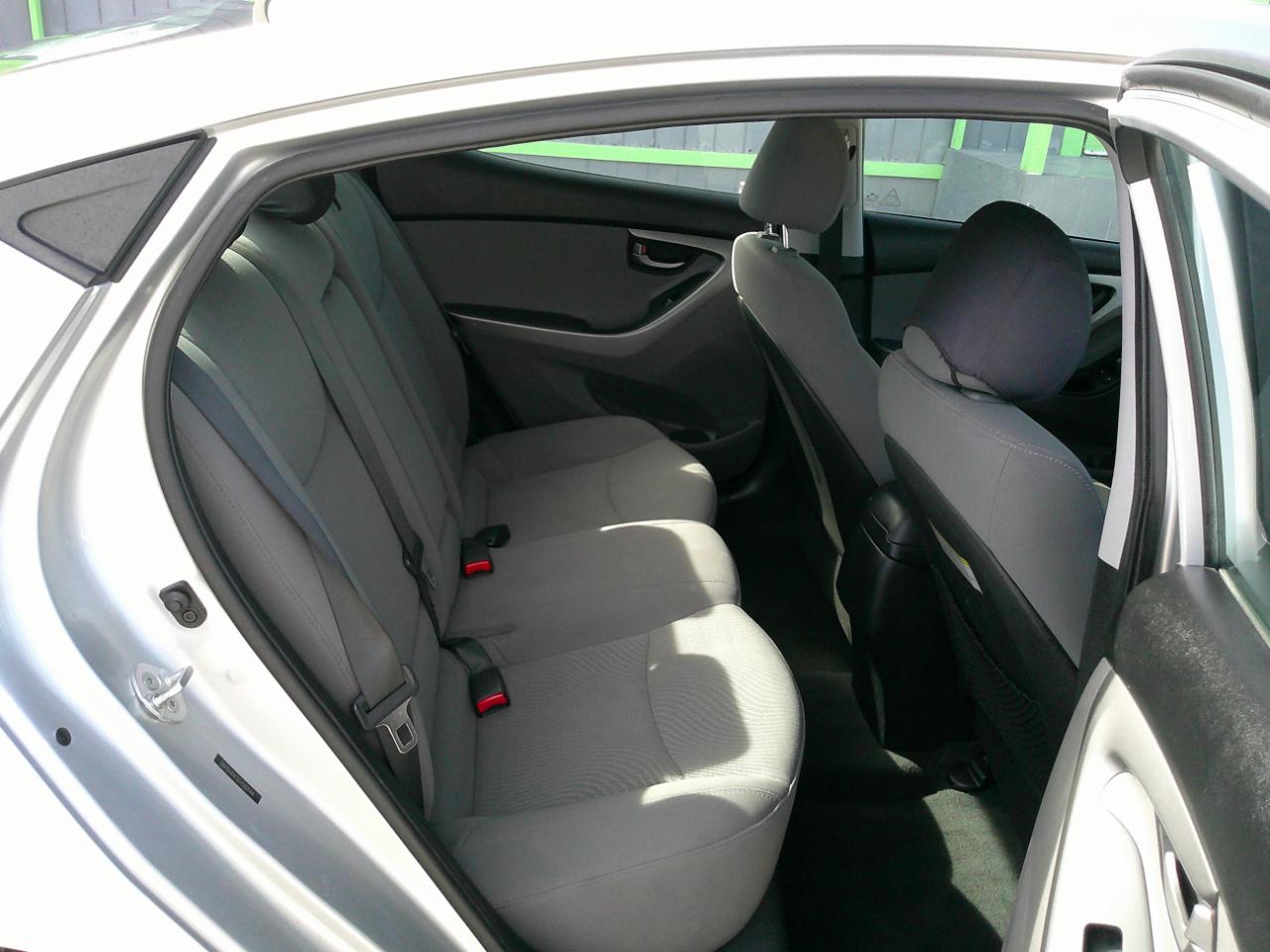 Hyundai Elantra SE 2014