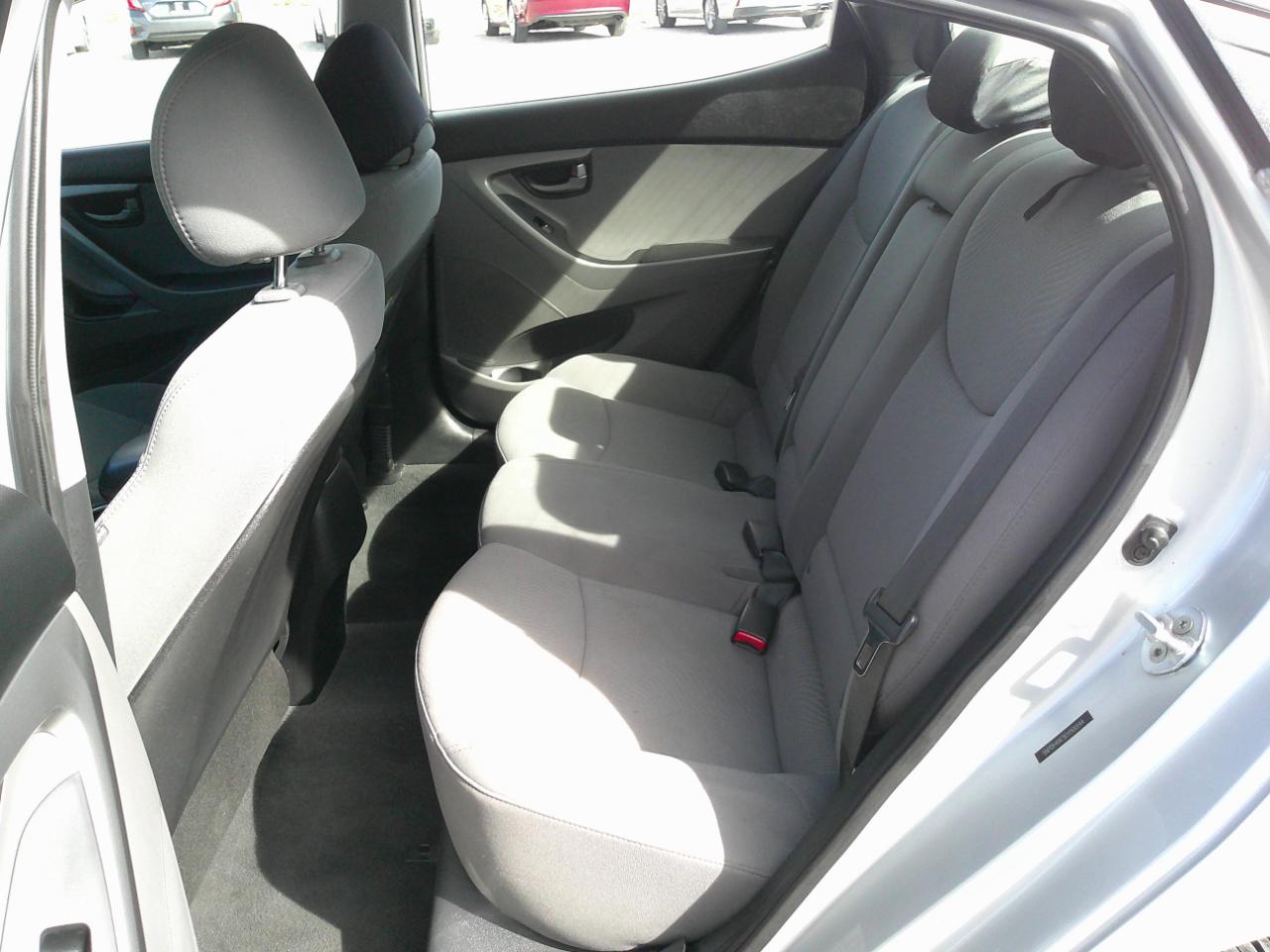 Hyundai Elantra SE 2014