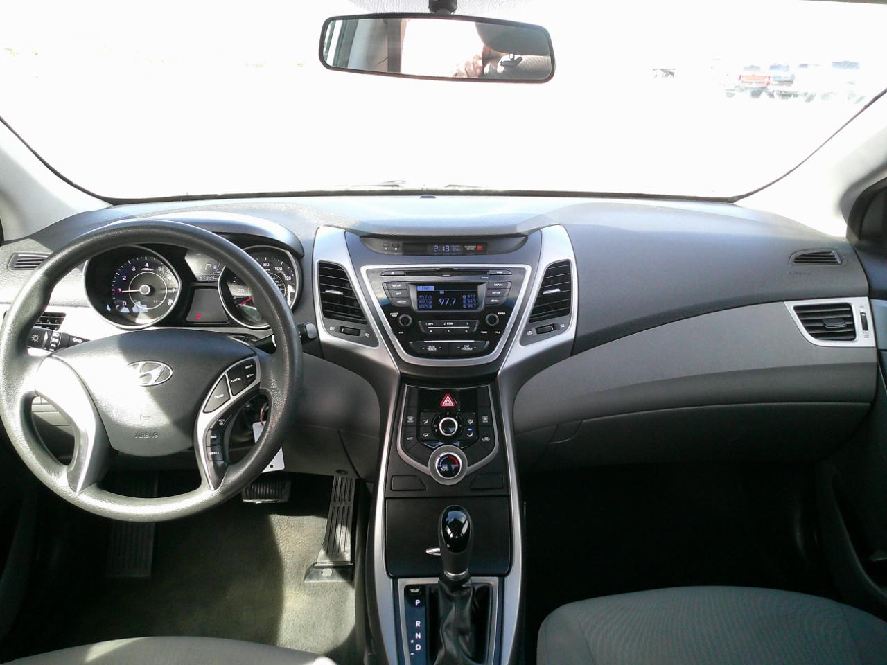 Hyundai Elantra SE 2014