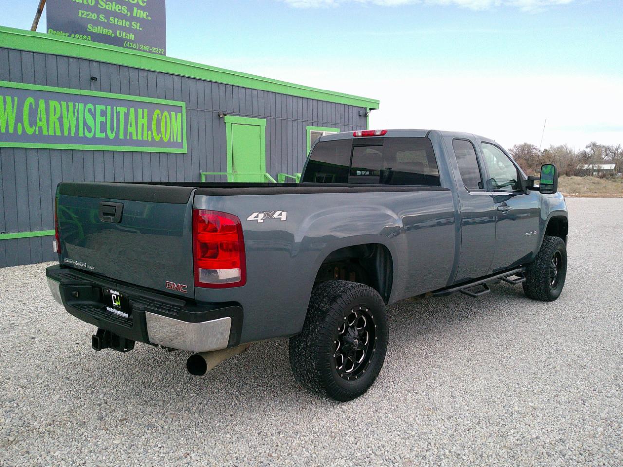 GMC Sierra 3500HD SLT Ext. Cab Long Box 4WD 2011