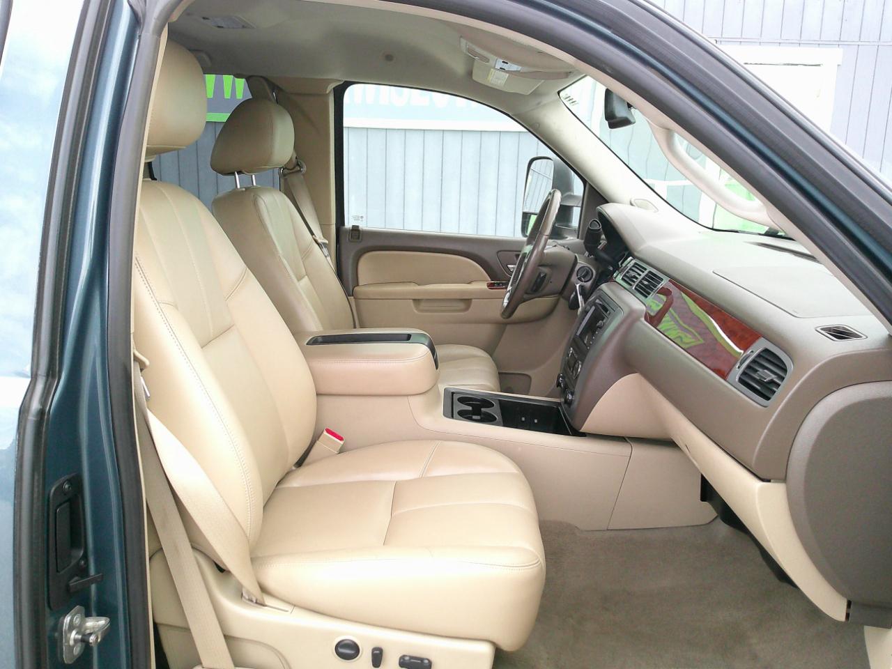 GMC Sierra 3500HD SLT Ext. Cab Long Box 4WD 2011