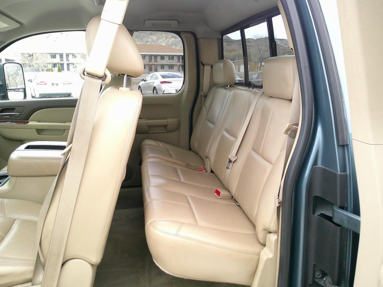 GMC Sierra 3500HD SLT Ext. Cab Long Box 4WD 2011