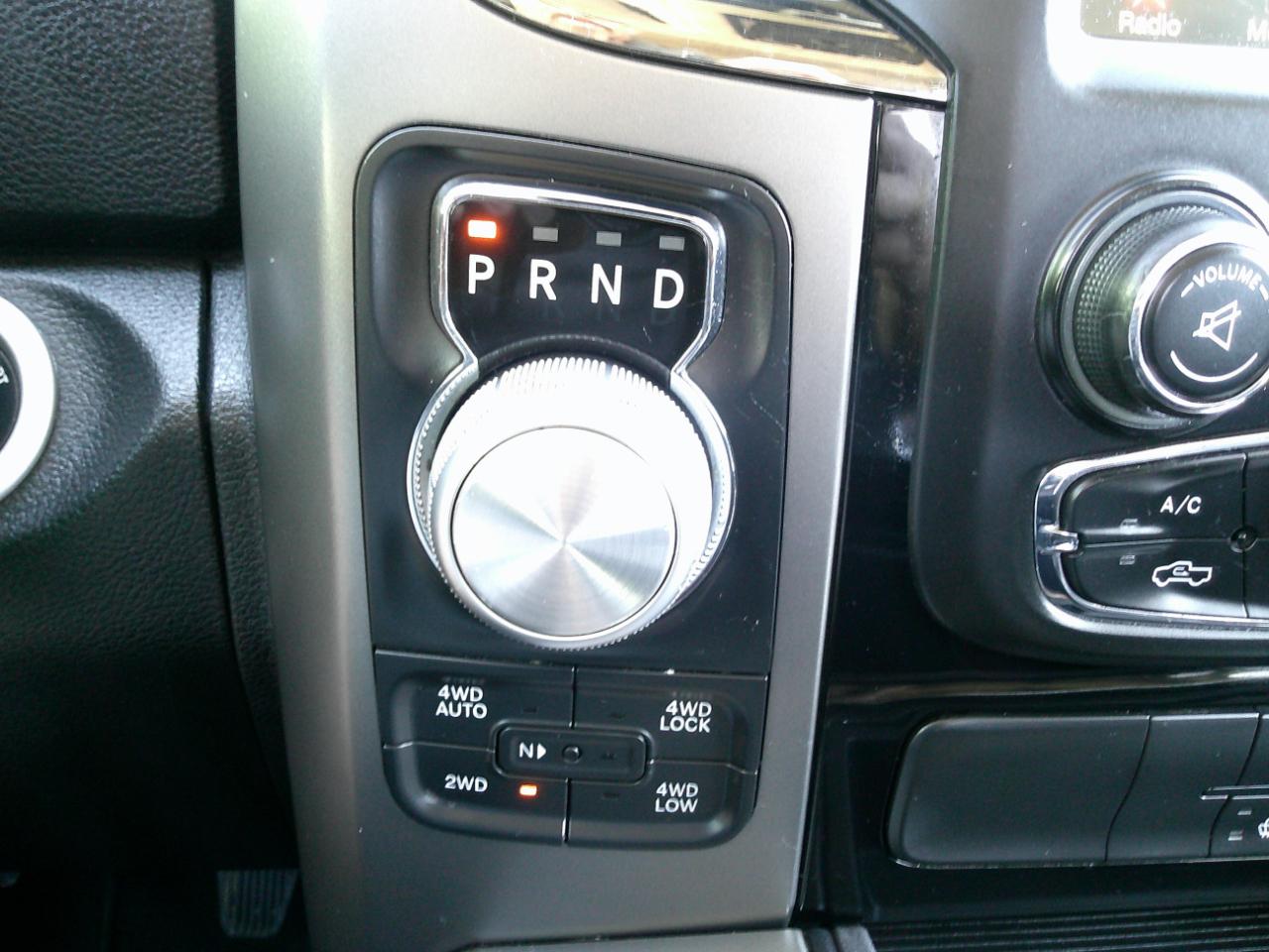 RAM 1500 Sport Quad Cab 4WD 2014