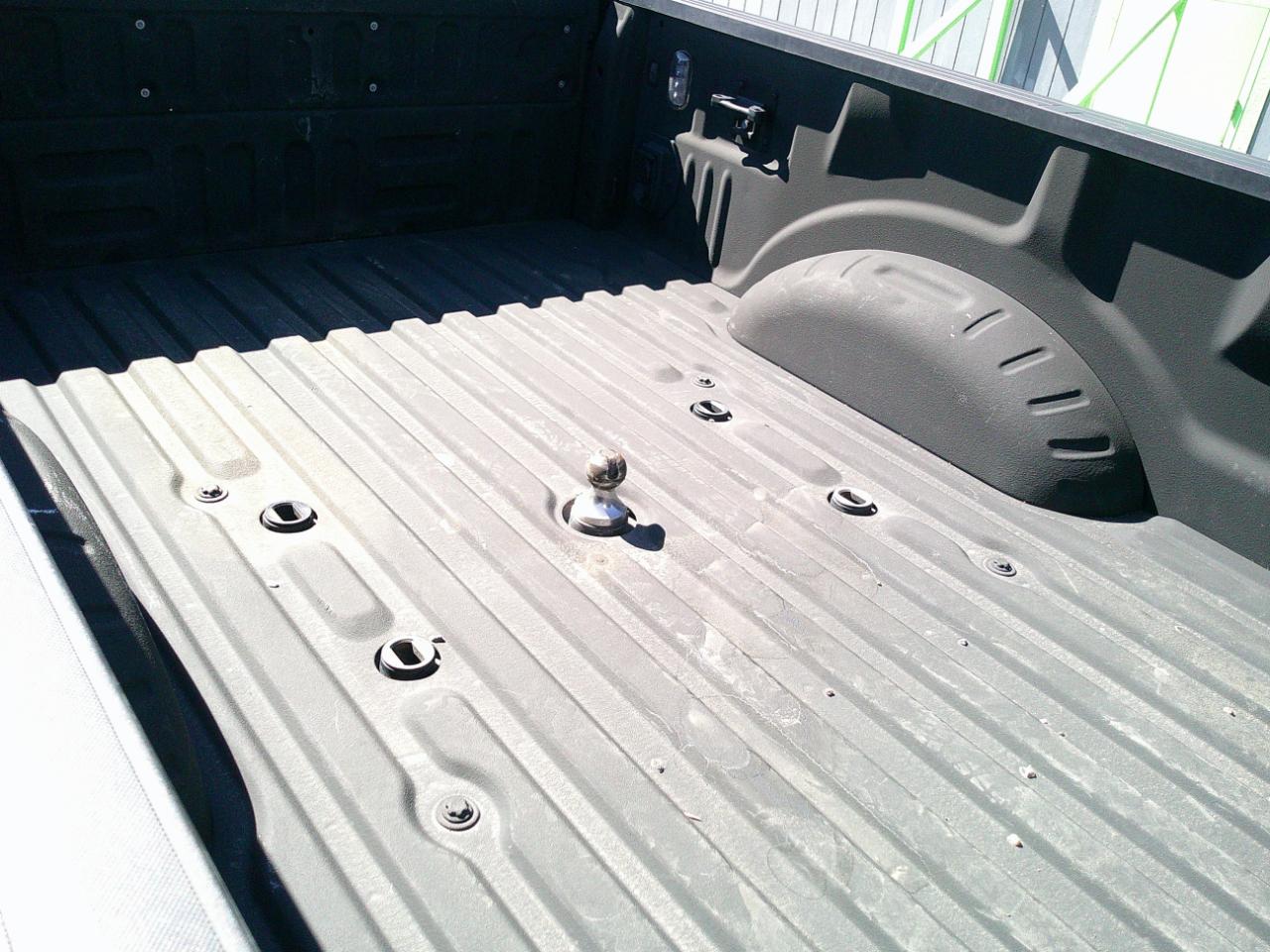 Ford F-350 SD Lariat Crew Cab Long Bed DRW 4WD 2022