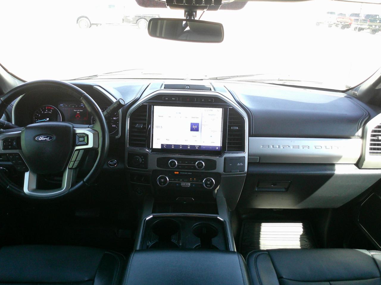 Ford F-350 SD Lariat Crew Cab Long Bed DRW 4WD 2022