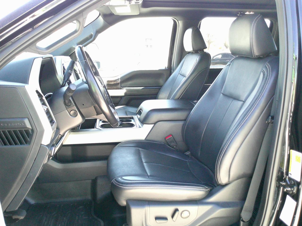 Ford F-350 SD Lariat Crew Cab Long Bed DRW 4WD 2022